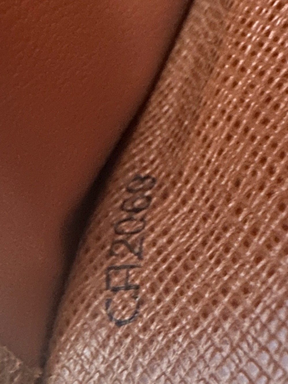 Louis Vuitton Monogram Sarah Wallet - Picture 8 of 8